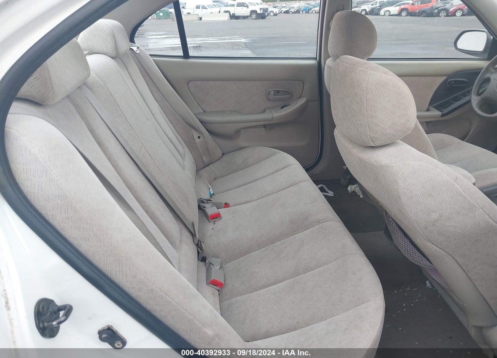 2004 HYUNDAI ELANTRA GLS/GT VIN: KMHDN46D14U769881