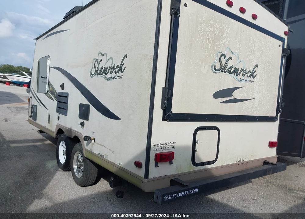 2015 FLAGSTAFF SHAMROCK FOREST RIVER M19 TRAVEL TRAILER 0SLD WHIT VIN: 4X4TFLU23FZ137313
