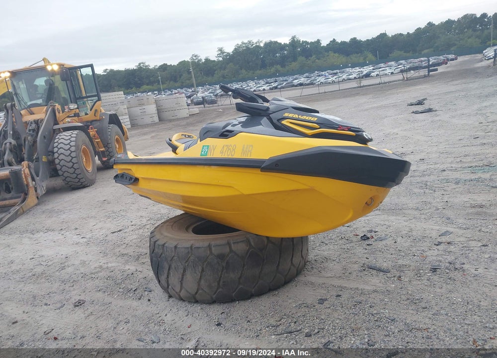 2021 SEADOO RXT-X 300 VIN: YDV28478L021