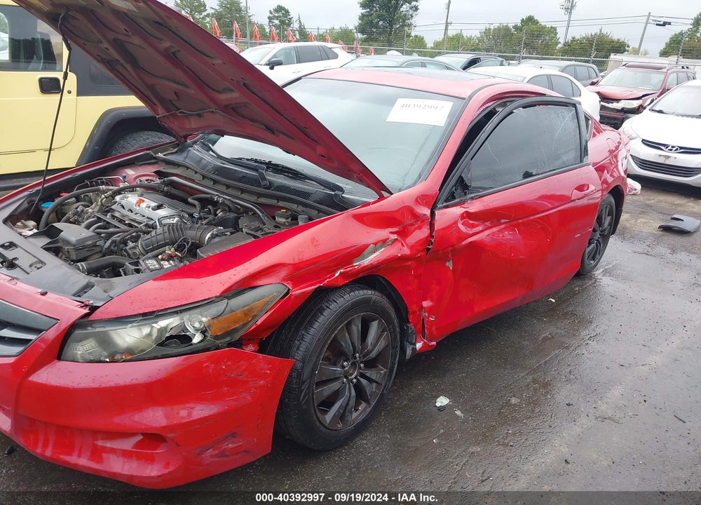 2011 HONDA ACCORD 2.4 EX VIN: 1HGCS1A76BA014346