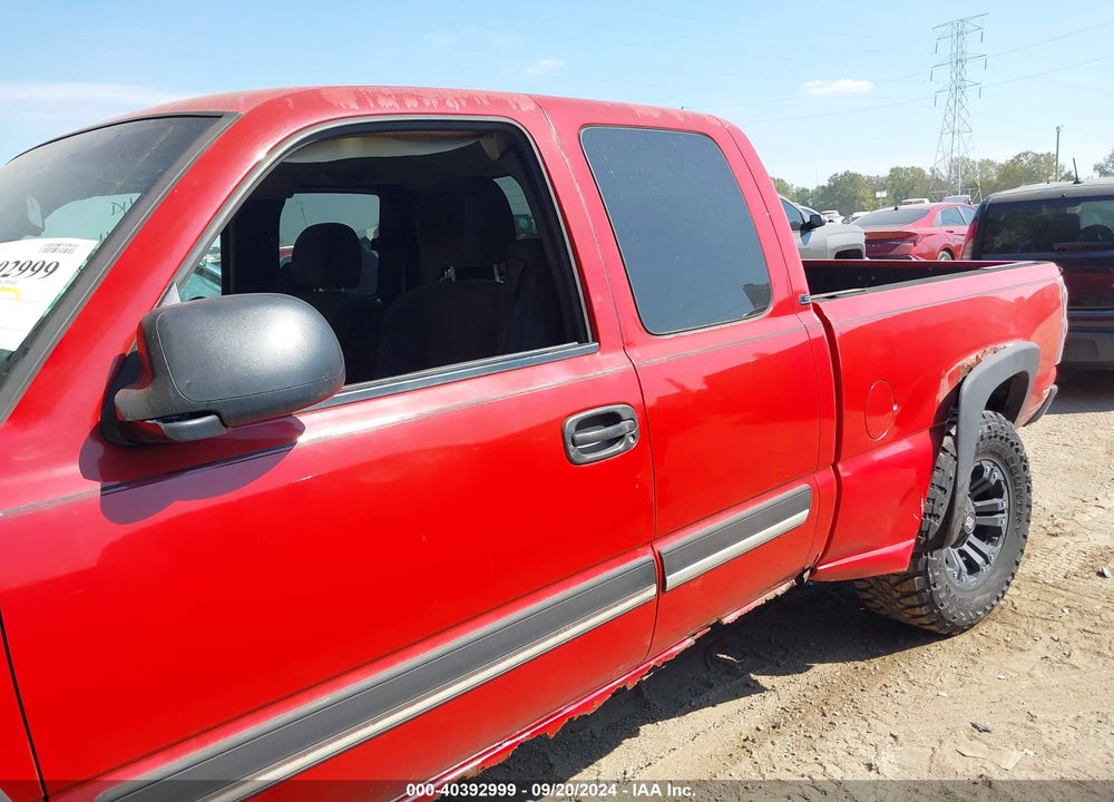 2003 CHEVROLET SILVERADO 1500 LS VIN: 2GCEK19T931157537