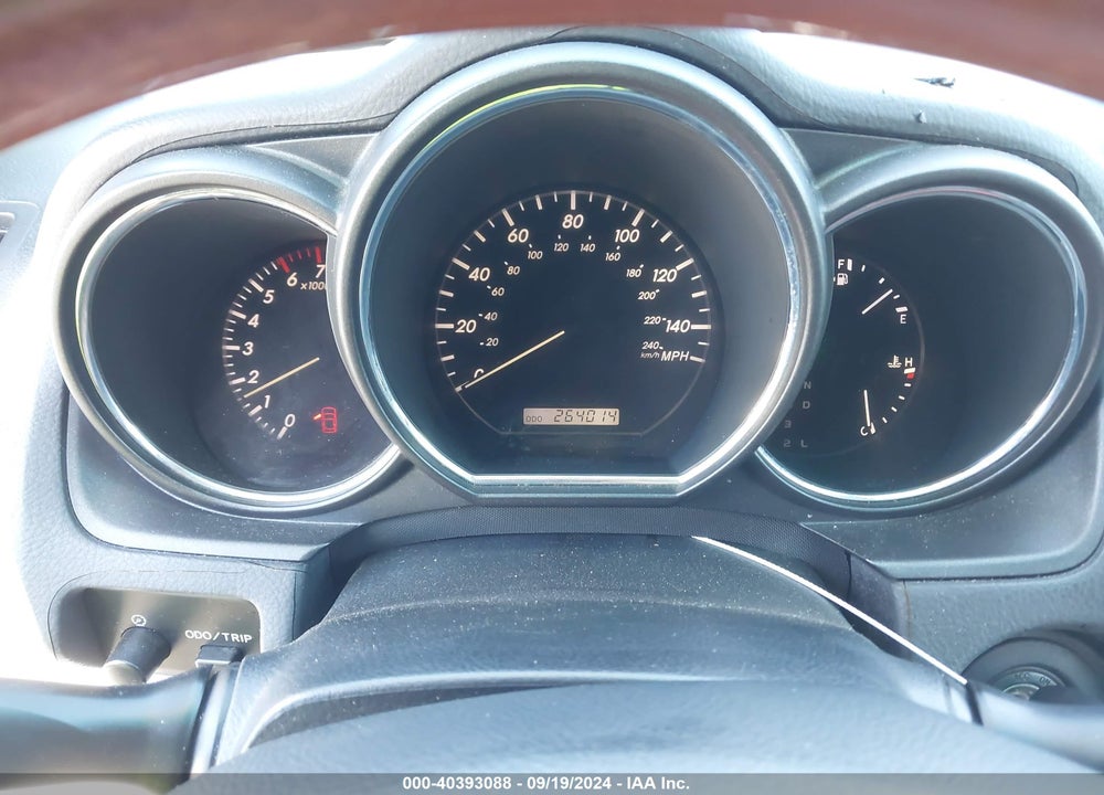 2004 LEXUS RX 330 VIN: JTJGA31U340029929