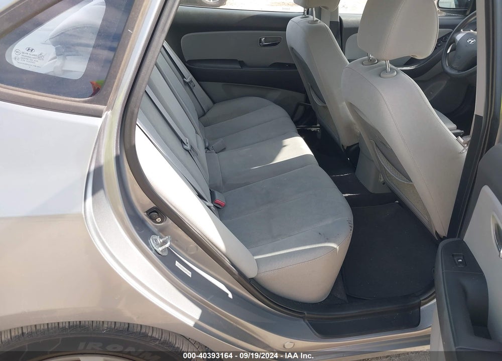 2010 HYUNDAI ELANTRA VIN: KMHDU4AD5AU050526