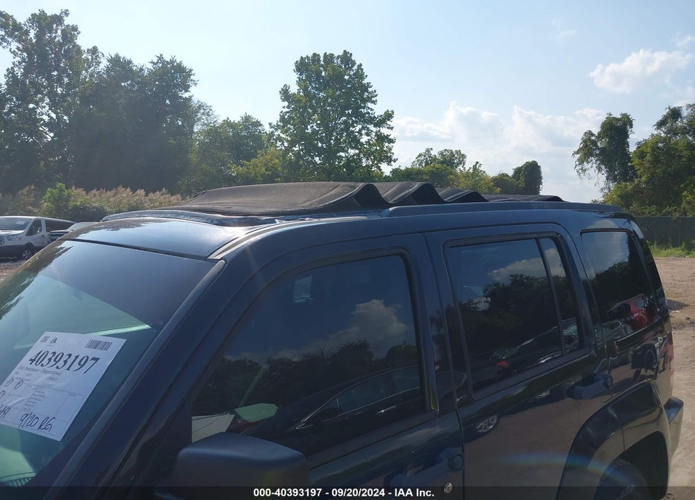 2008 JEEP LIBERTY SPORT VIN: 1J8GN28K78W233389