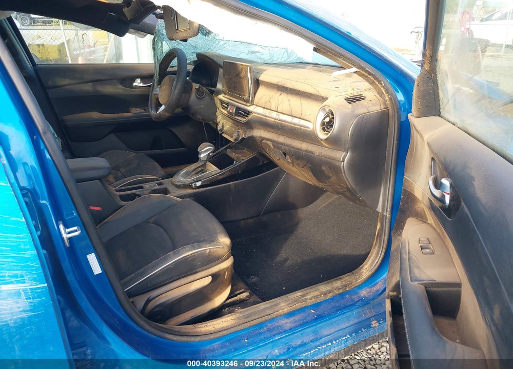 2023 KIA FORTE GT LINE VIN: 3KPF54AD7PE638302