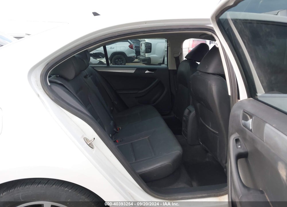 2017 VOLKSWAGEN JETTA 1.4T SE VIN: 3VWDB7AJ3HM204065