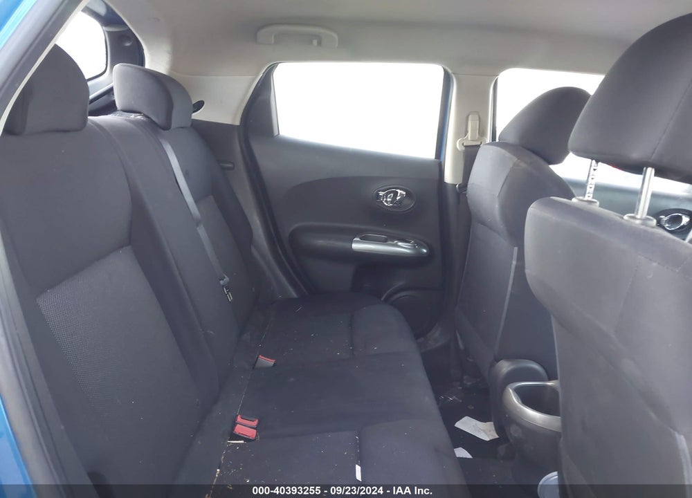 2011 NISSAN JUKE S VIN: JN8AF5MV4BT006086