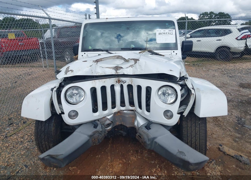 2015 JEEP WRANGLER UNLIMITED SAHARA VIN: 1C4BJWEG5FL653736