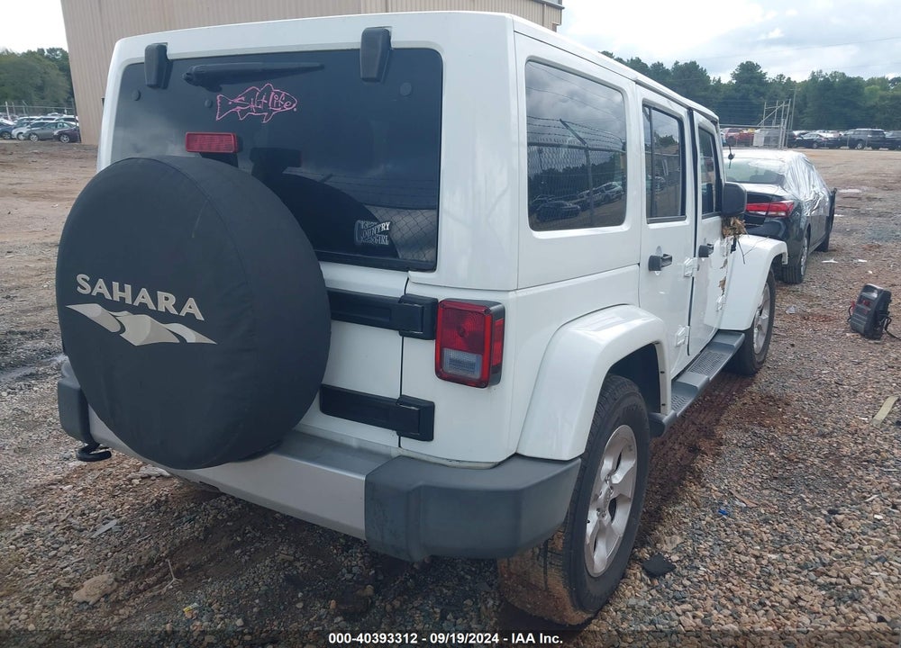 2015 JEEP WRANGLER UNLIMITED SAHARA VIN: 1C4BJWEG5FL653736
