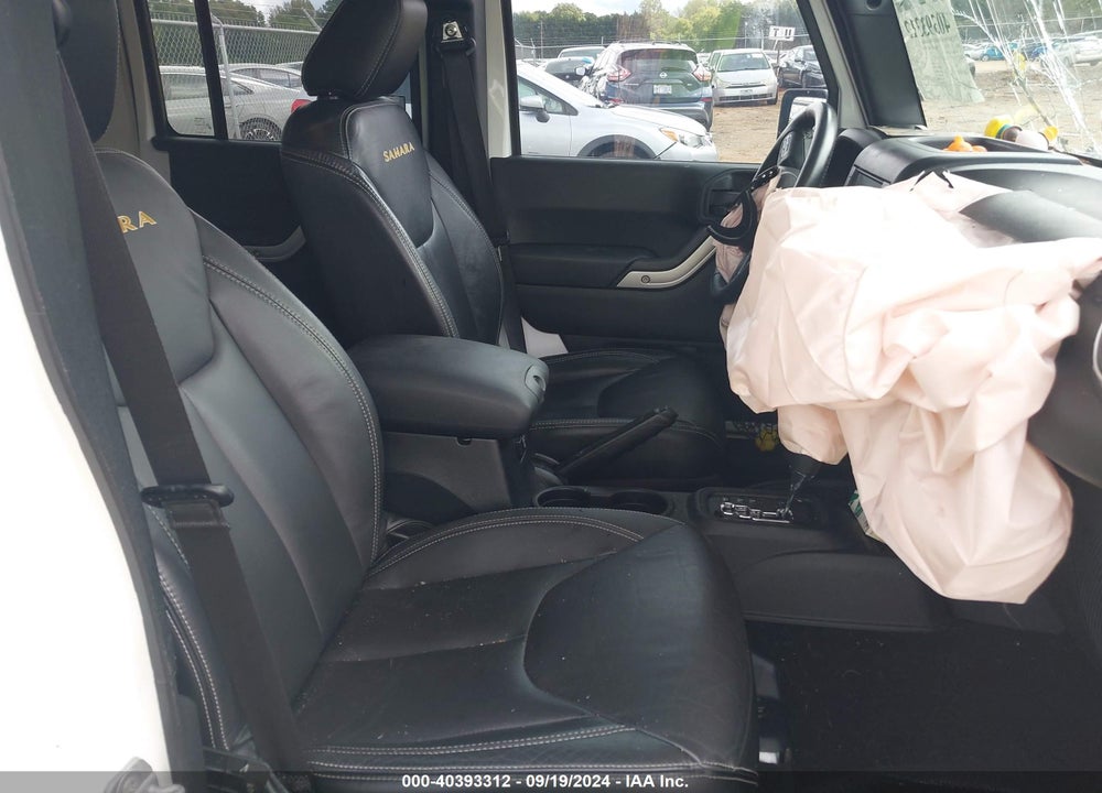 2015 JEEP WRANGLER UNLIMITED SAHARA VIN: 1C4BJWEG5FL653736