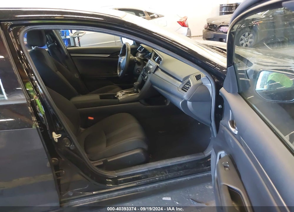 2017 HONDA CIVIC VIN: SHHFK7H20HU403944