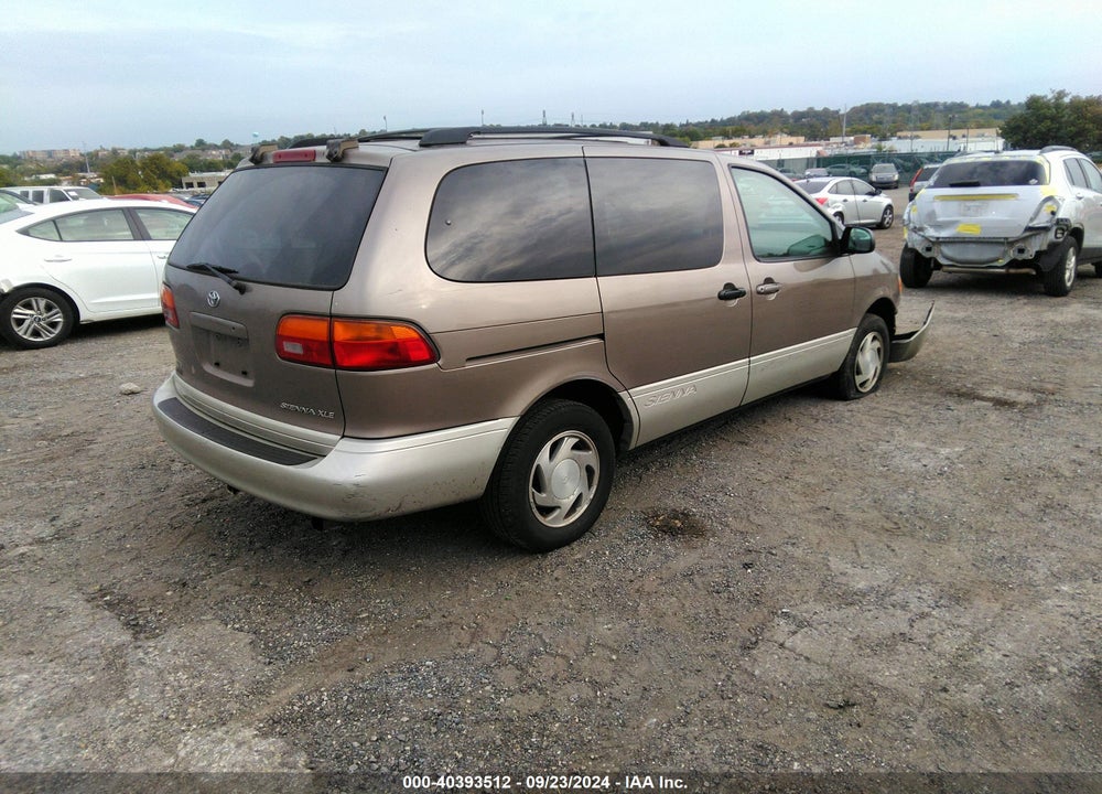 1998 TOYOTA SIENNA LE/XLE VIN: 4T3ZF13C2WU031692