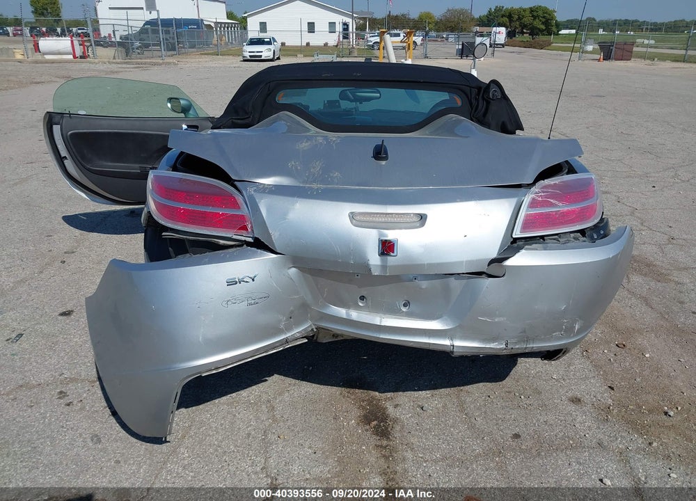 2007 SATURN SKY VIN: 1G8MB35B57Y102326