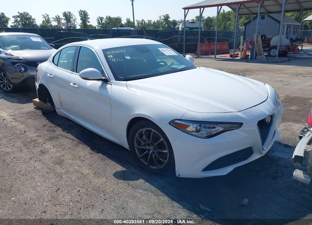 2018 ALFA ROMEO GIULIA AWD VIN: ZARFAEDN1J7573918