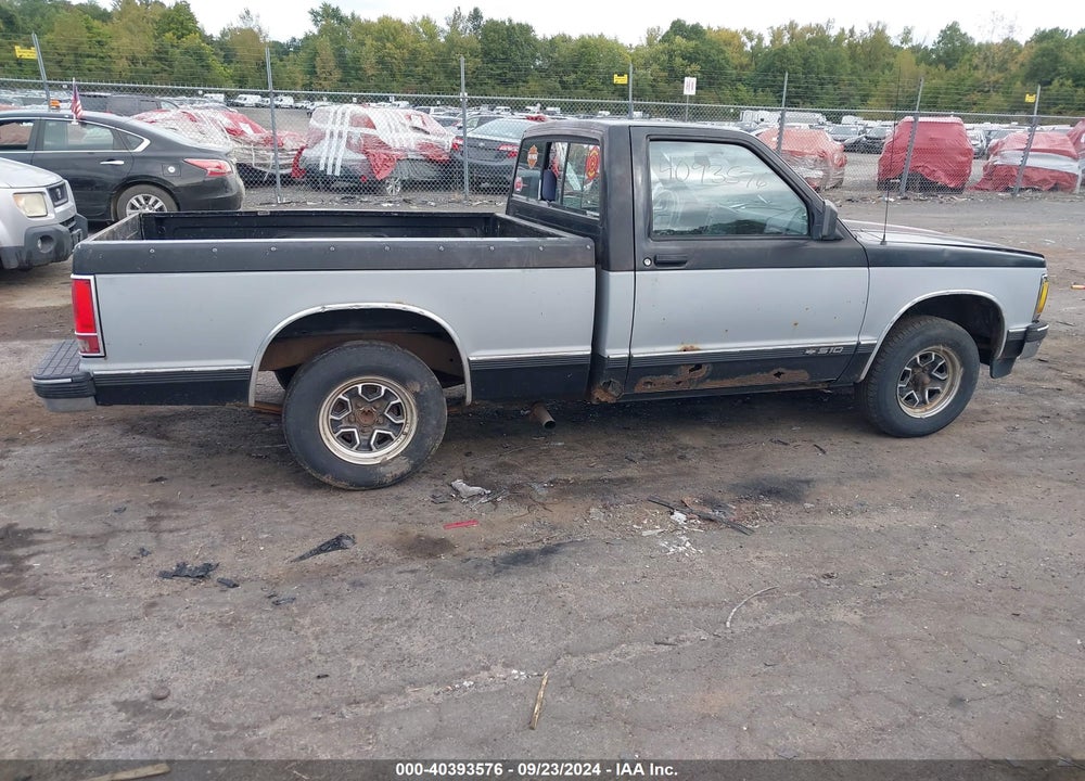 1992 CHEVROLET S TRUCK S10 VIN: 1GCCS14R6N8223190