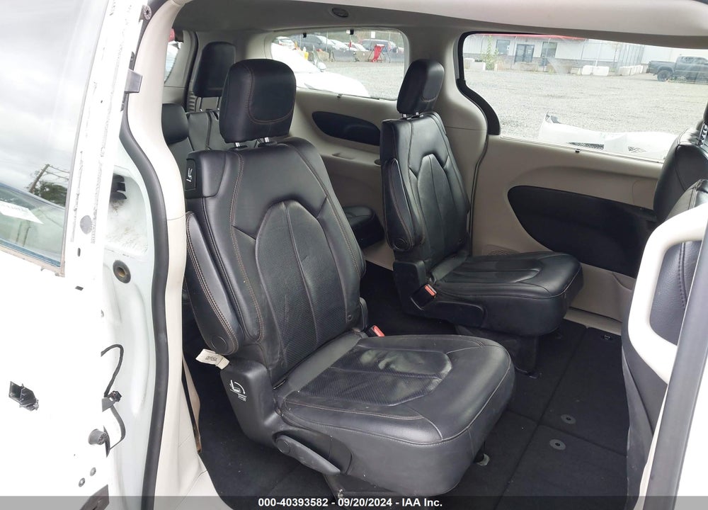 2019 CHRYSLER PACIFICA TOURING L VIN: 2C4RC1BG4KR626108
