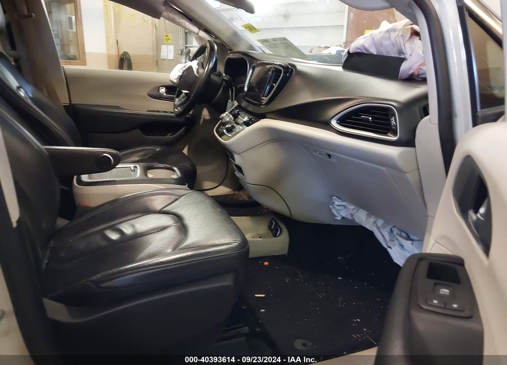 2021 CHRYSLER PACIFICA VIN: 2C4RC1BG2MR584704