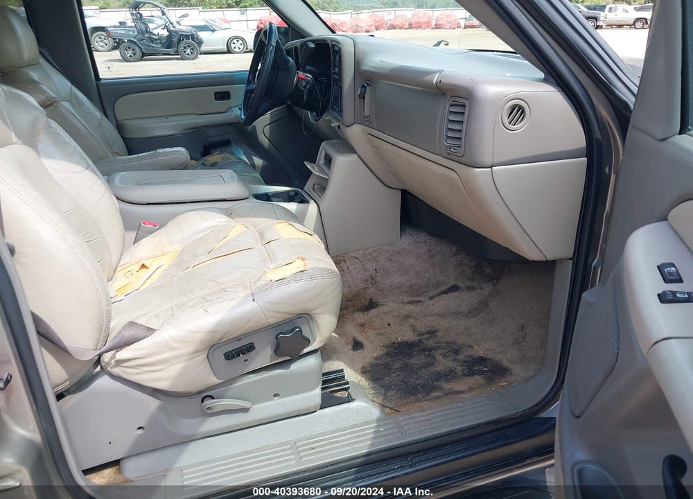 2002 CHEVROLET SUBURBAN 1500 LS VIN: 3GNEC16Z42G321571