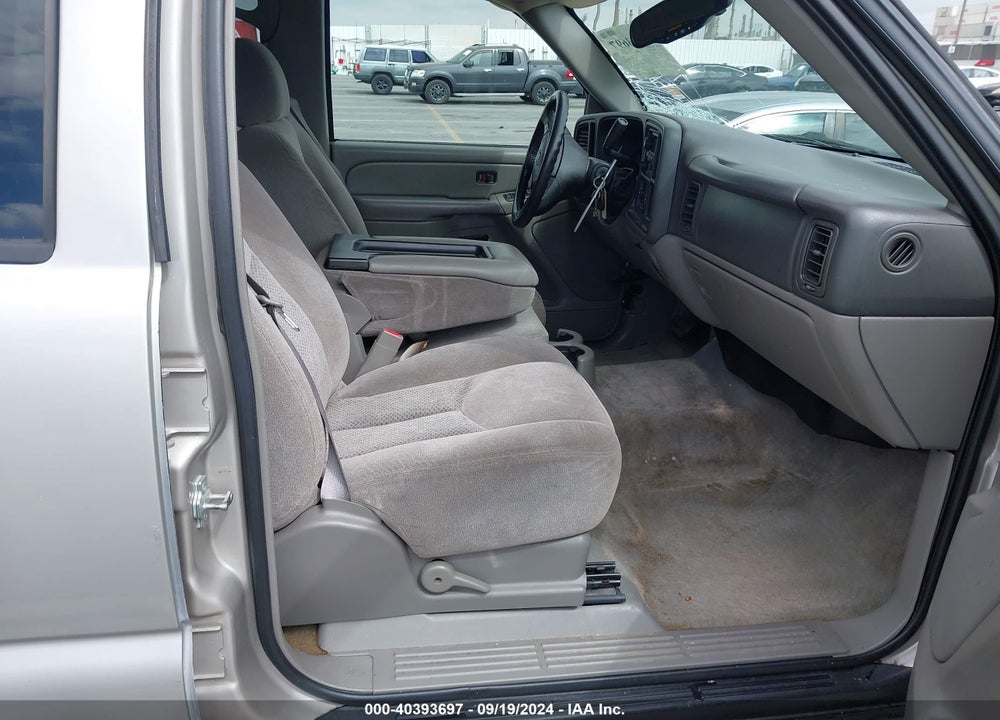 2006 CHEVROLET TAHOE LS VIN: 1GNEC13V66R168439