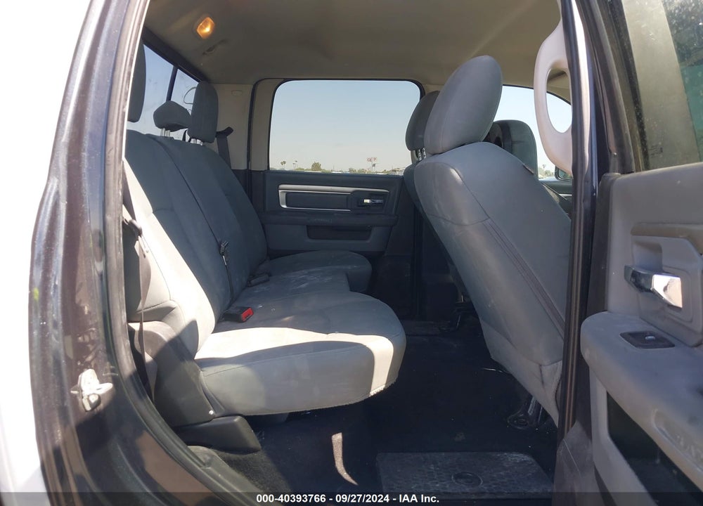2018 RAM 2500 SLT 4X4 6'4 BOX VIN: 3C6UR5DL5JG402433
