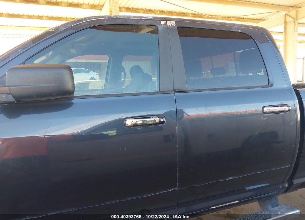 2018 RAM 2500 SLT 4X4 6'4 BOX VIN: 3C6UR5DL5JG402433