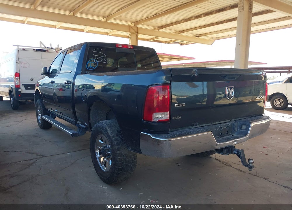 2018 RAM 2500 SLT 4X4 6'4 BOX VIN: 3C6UR5DL5JG402433