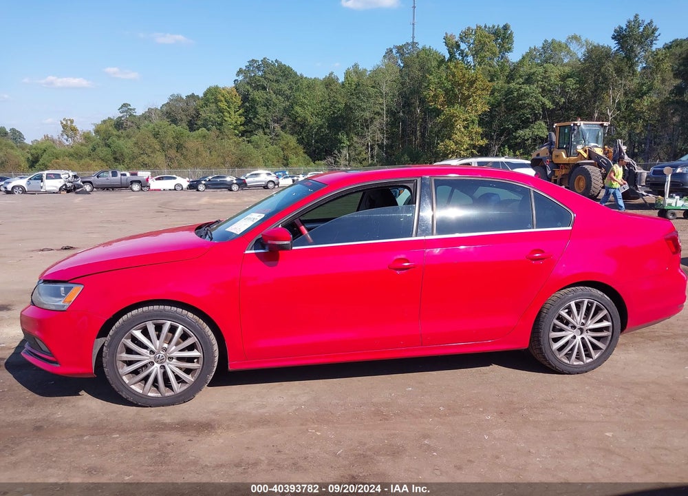 2015 VOLKSWAGEN JETTA 1.8T SE VIN: 3VWD17AJ1FM257024