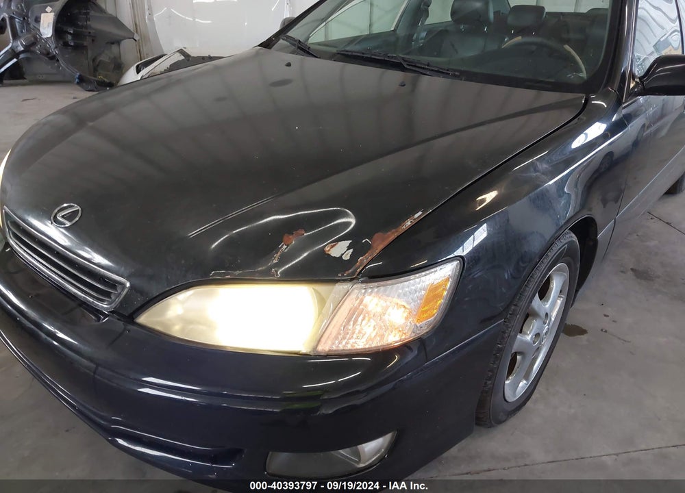 2000 LEXUS ES 300 VIN: JT8BF28G9Y0257348