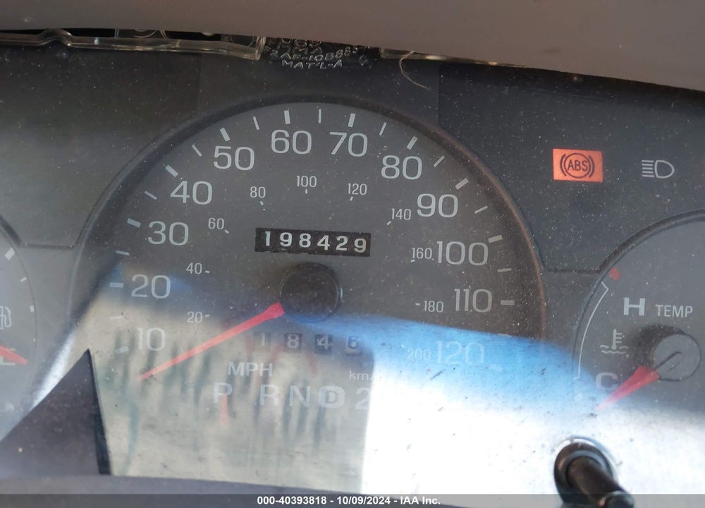 2002 MERCURY GRAND MARQUIS LS VIN: 2MEFM75W42X628005