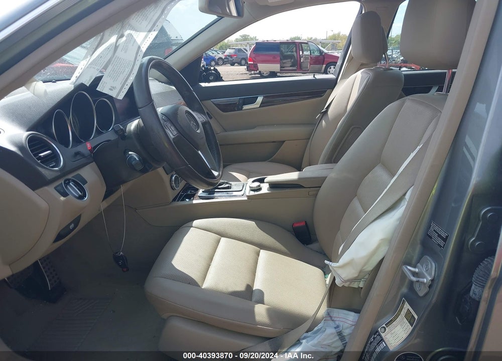 2012 MERCEDES-BENZ C 300 LUXURY 4MATIC/SPORT 4MATIC VIN: WDDGF8BB7CA712701