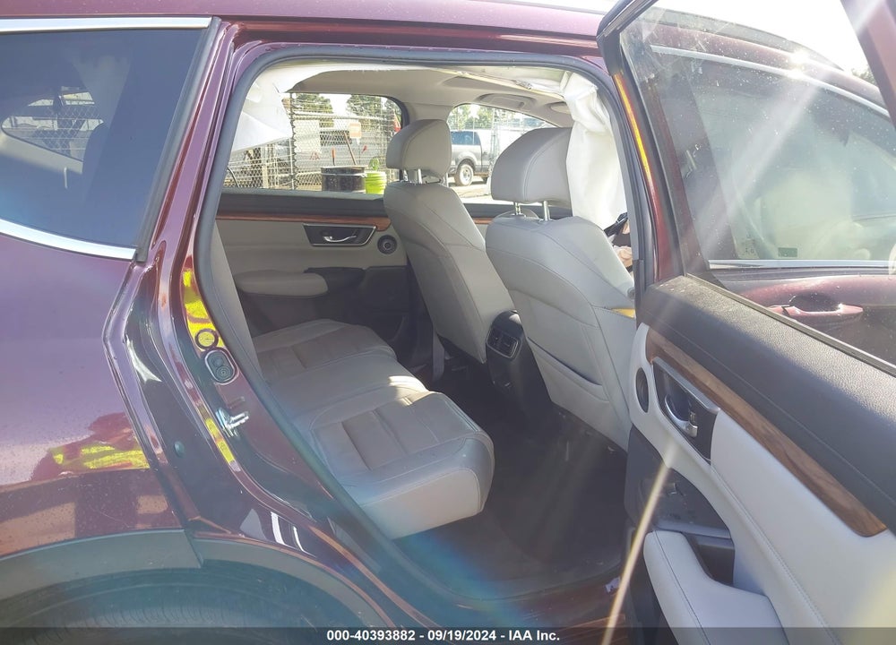 2019 HONDA CR-V TOURING VIN: 7FARW2H9XKE012167