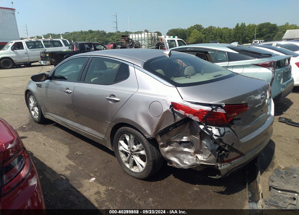 2011 KIA OPTIMA EX VIN: KNAGN4A79B5080355