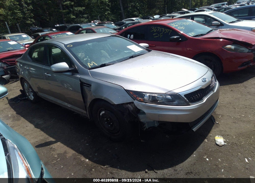 2011 KIA OPTIMA EX VIN: KNAGN4A79B5080355