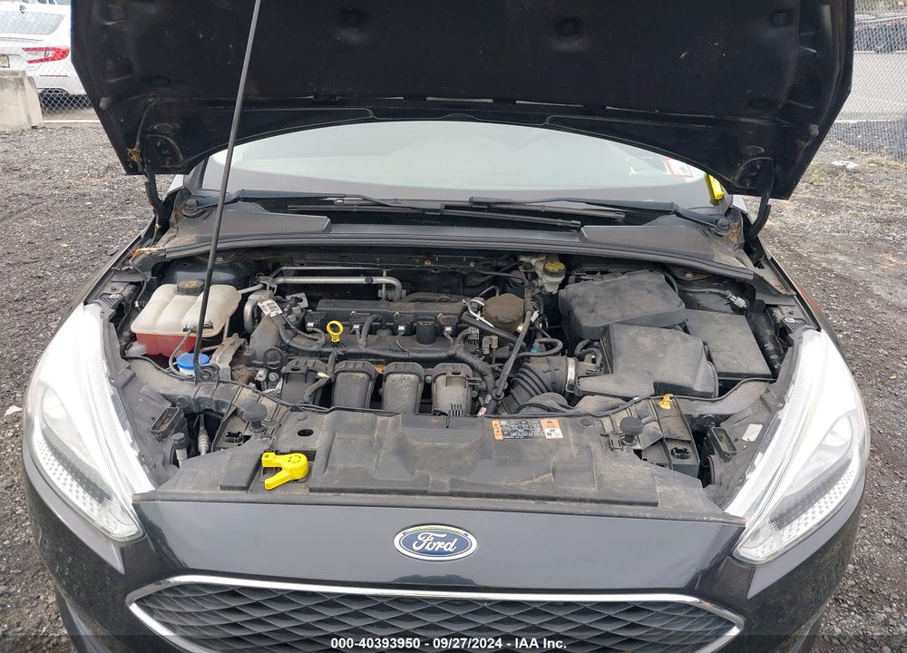 2015 FORD FOCUS SE VIN: 1FADP3F21FL329164