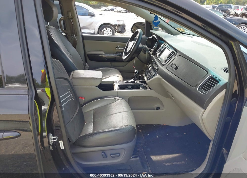 2015 KIA SEDONA SX VIN: KNDMC5C12F6018984