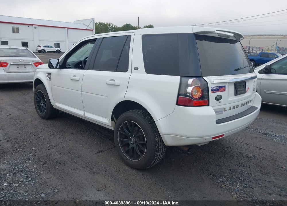 2014 LAND ROVER LR2 VIN: SALFR2BG1EH418963