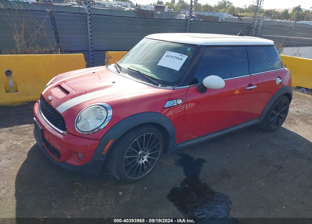 2012 MINI COOPER S VIN: WMWSV3C58CTY27876
