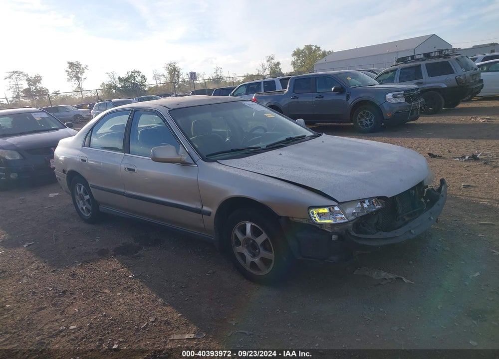 1994 HONDA ACCORD LX/EX VIN: 1HGCD5530RA175276