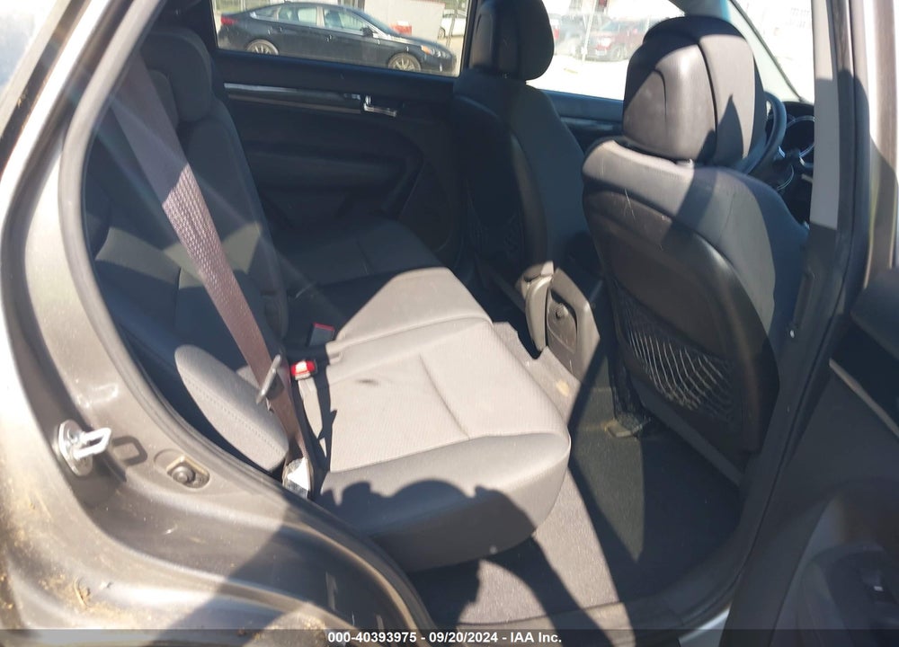 2012 KIA SORENTO LX VIN: 5XYKT3A68CG251495