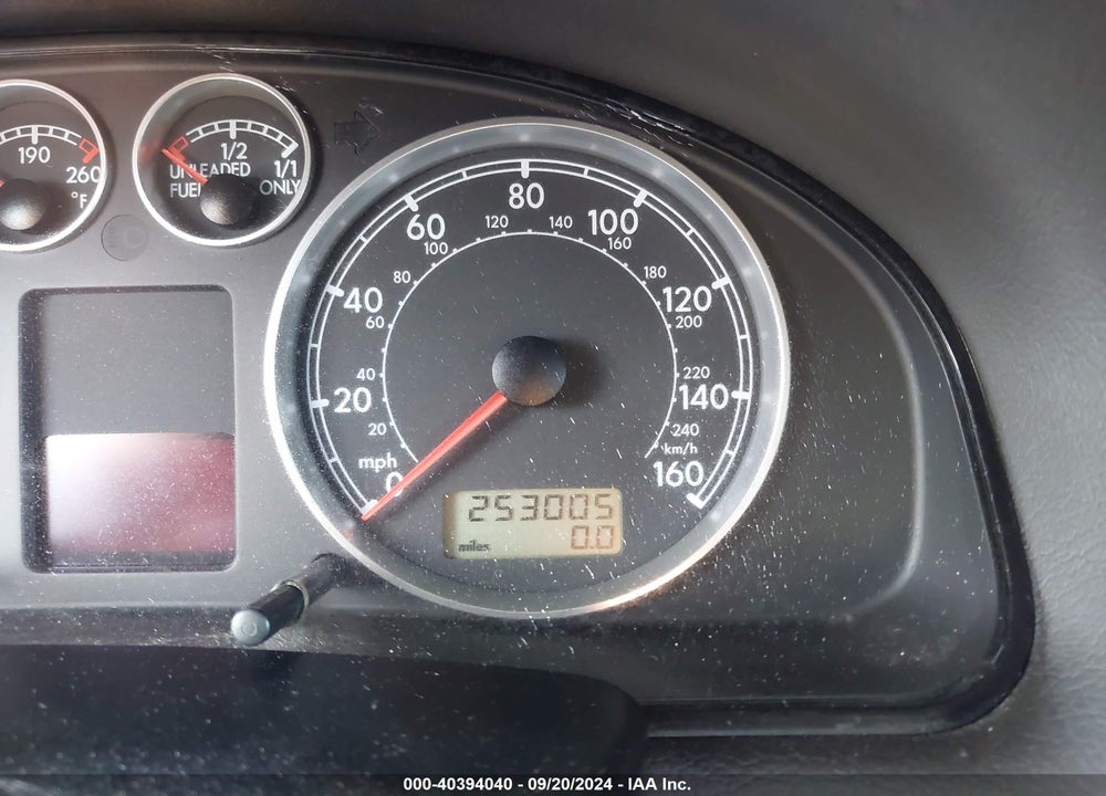 2001 VOLKSWAGEN PASSAT GLS VIN: WVWPD63B51P290540