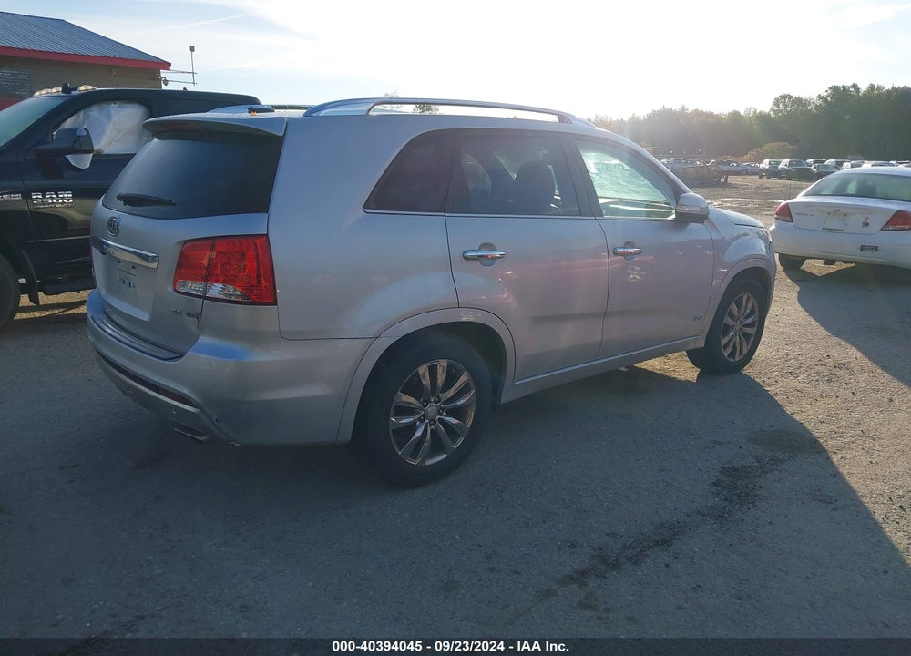 2013 KIA SORENTO SX V6 VIN: 5XYKWDA28DG389033