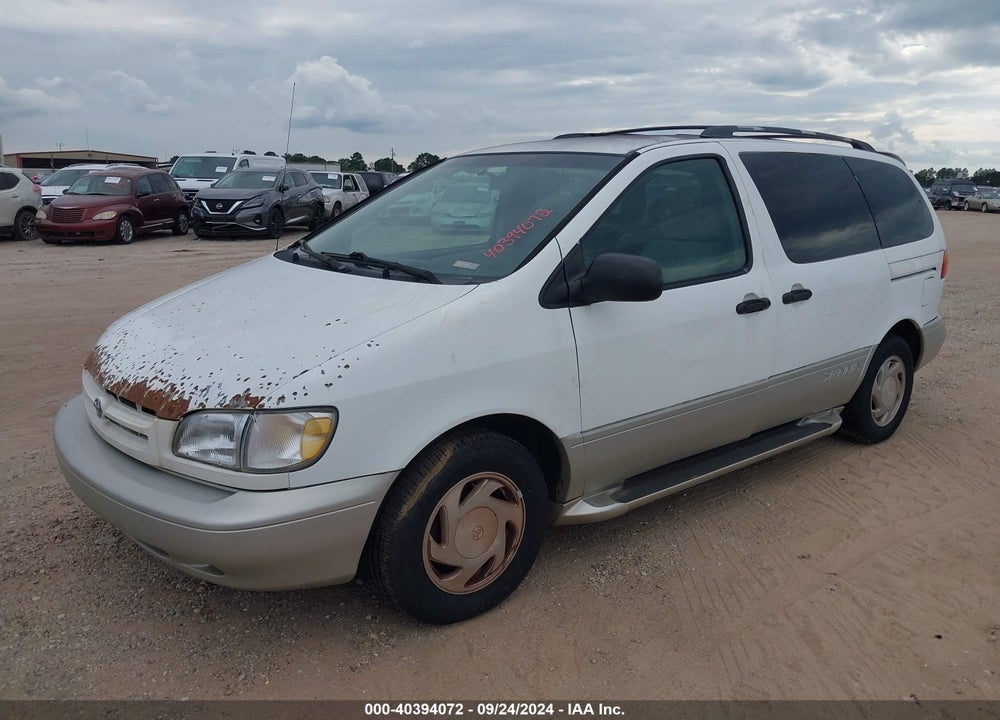 1999 TOYOTA SIENNA XLE VIN: 4T3ZF13CXXU108908