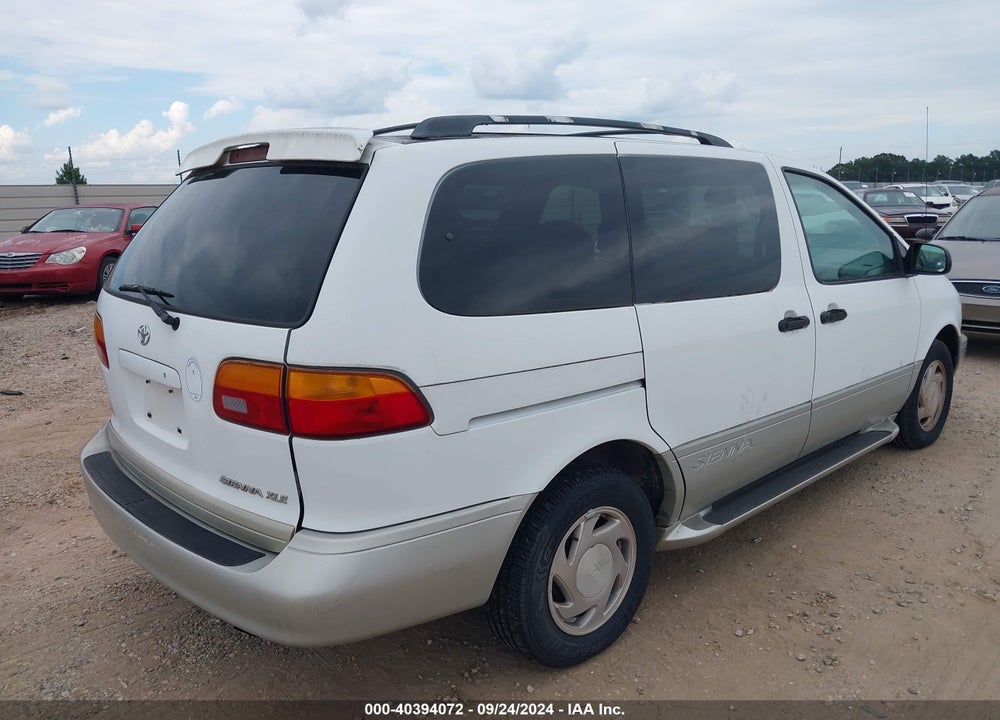 1999 TOYOTA SIENNA XLE VIN: 4T3ZF13CXXU108908