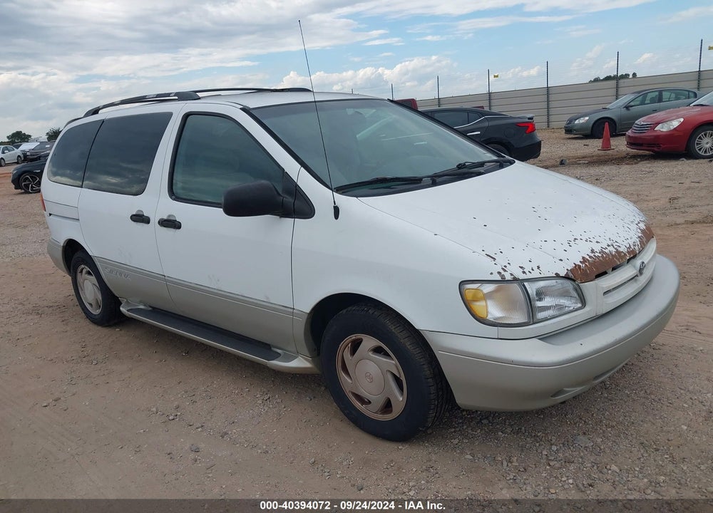 1999 TOYOTA SIENNA XLE VIN: 4T3ZF13CXXU108908