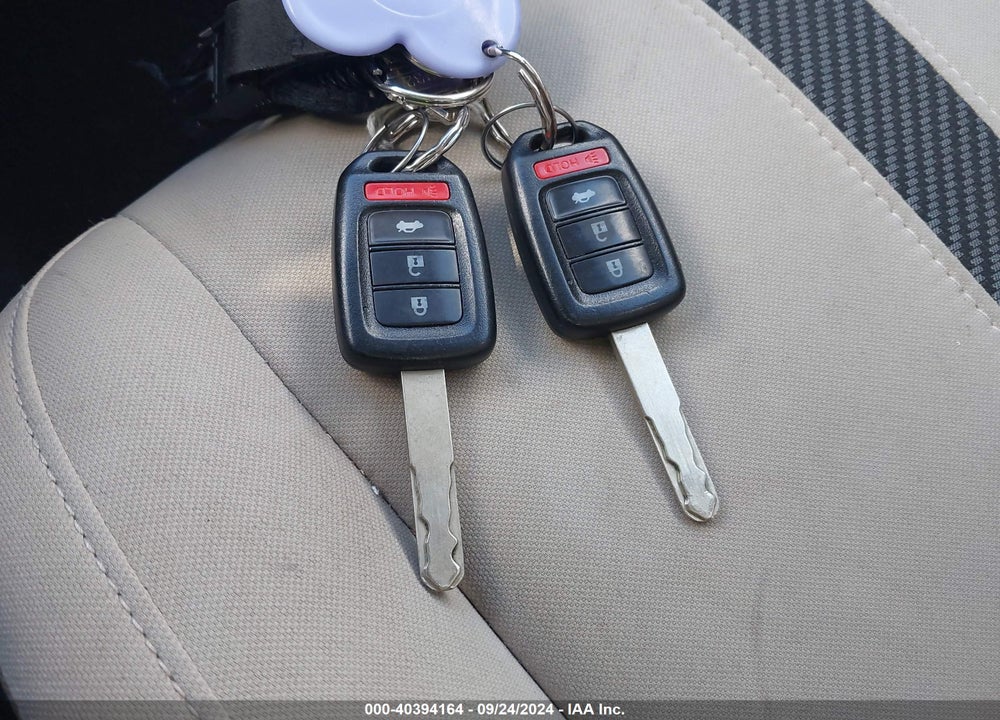 2018 HONDA CIVIC LX VIN: 19XFC2F5XJE204281