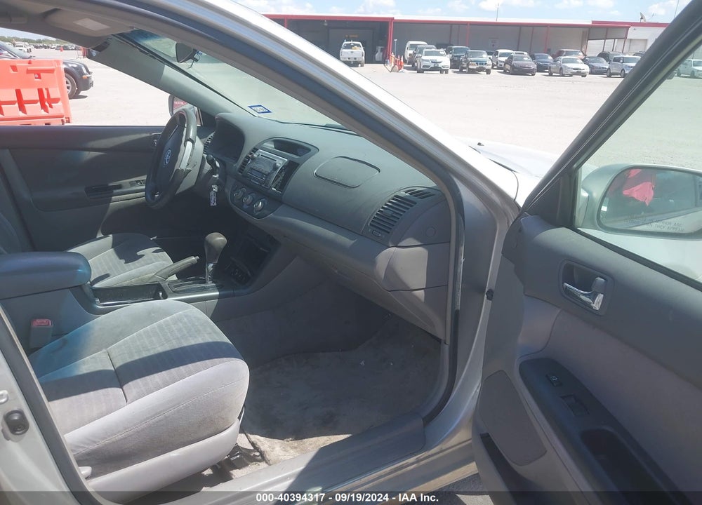 2005 TOYOTA CAMRY LE VIN: 4T1BE32K95U070182