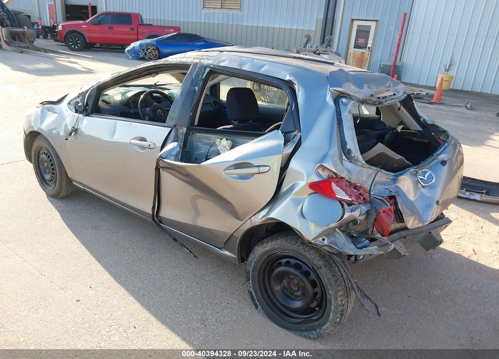 2014 MAZDA 2 SPORT VIN: JM1DE1KYXE0186987