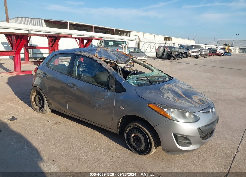 2014 MAZDA 2 SPORT VIN: JM1DE1KYXE0186987