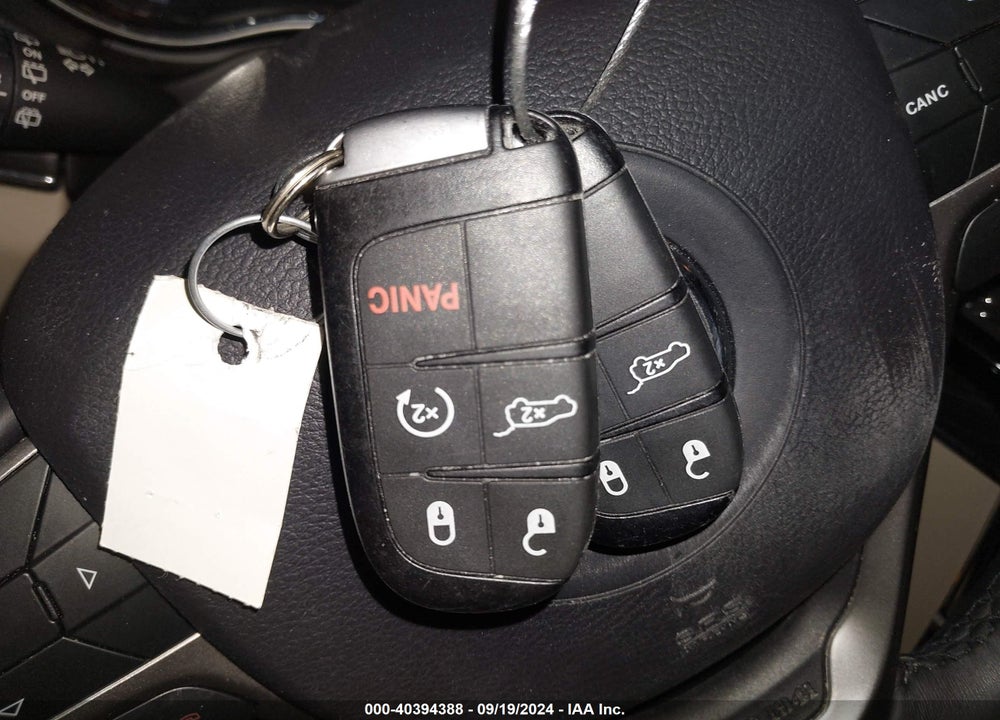 2019 JEEP GRAND CHEROKEE LIMITED 4X2 VIN: 1C4RJEBG9KC543926