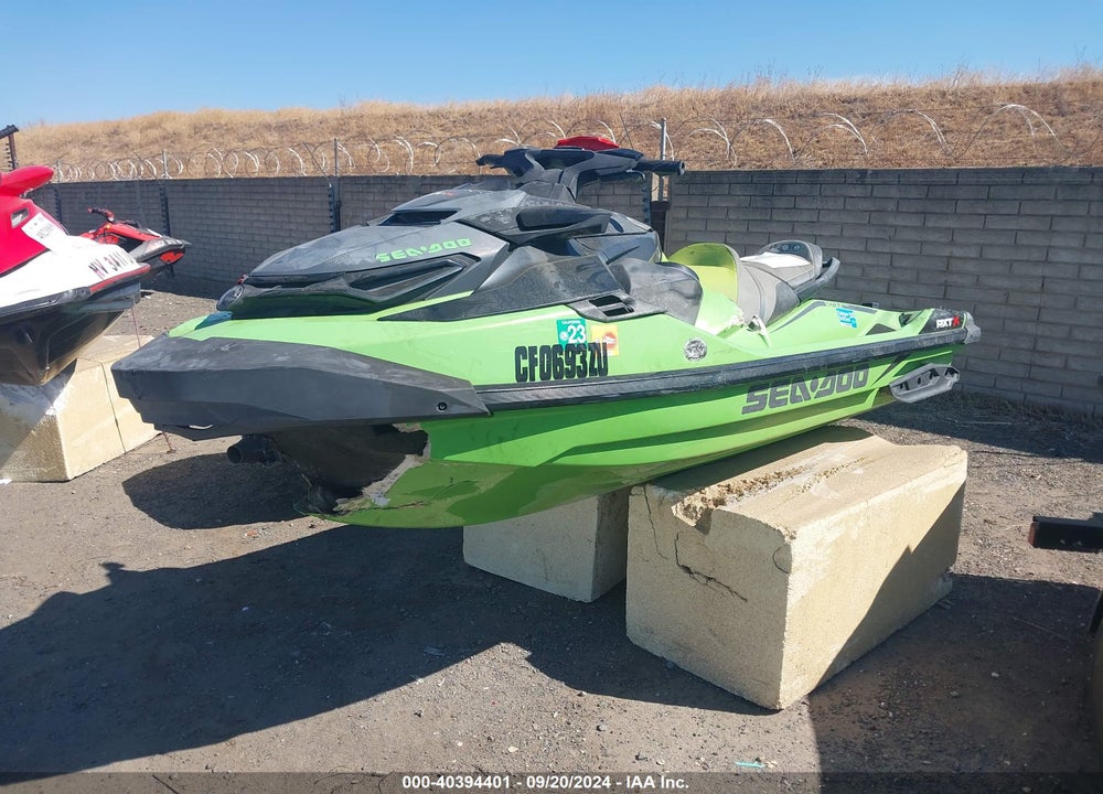 2020 SEADOO RTX300 VIN: YDV58789C020